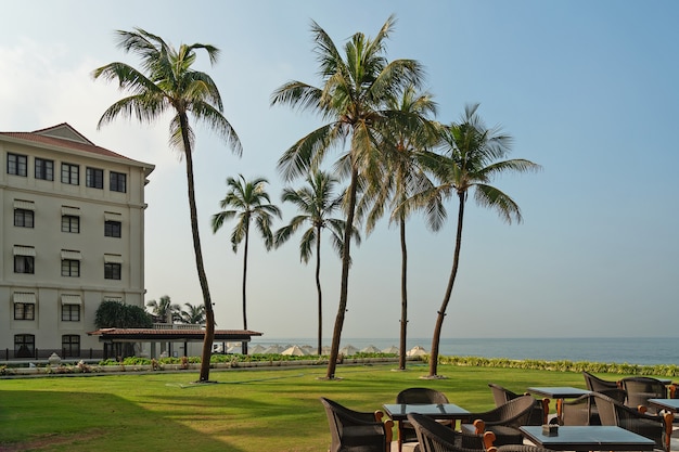 Colombo, Sri Lanka, Mount Lavinia famoso hotel histórico con vista al mar