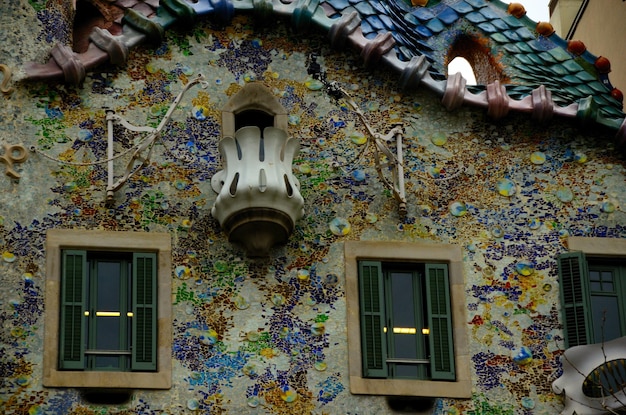 Colorida fachada en Barcelona