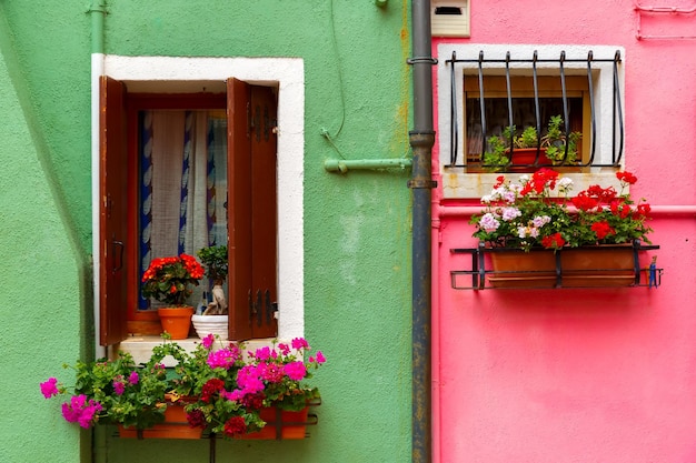 Coloridas casas en el Burano Venecia Italia