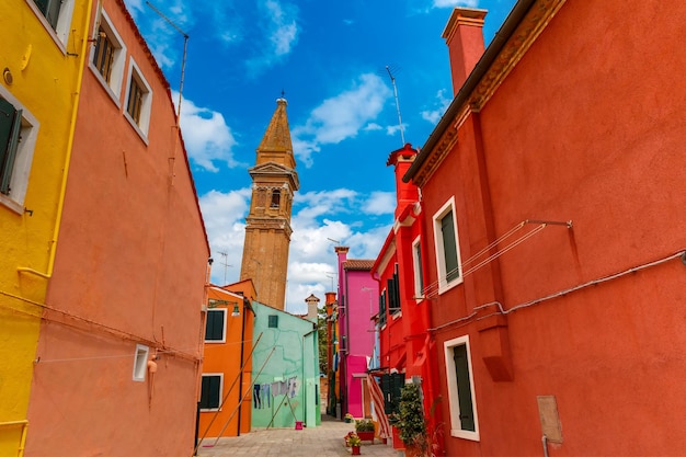 Coloridas casas en el Burano Venecia Italia