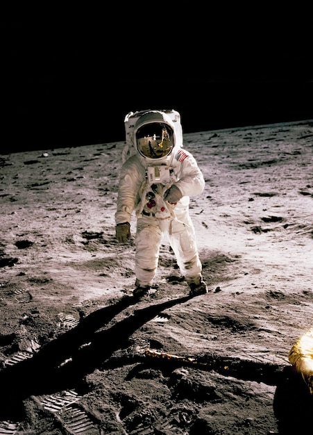 El colorido fondo de la luna