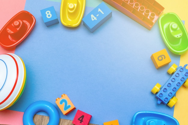 Colorido niño niños educación juguetes de trama de fondo con espacio de copia