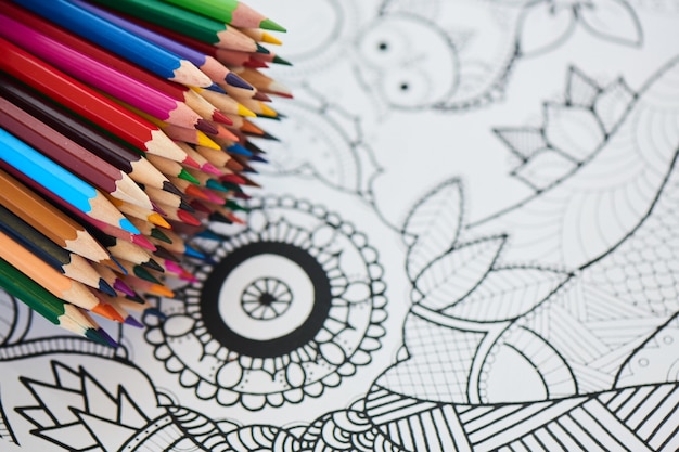 Colorir para adultos e lápis de cor