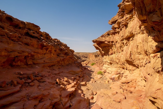 Coloured Canyon es una formación rocosa en la península del sur de Sinaí.