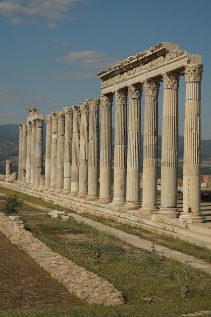 Columnas en Laodicea en la ciudad antigua de Lycus en Denizli Turkiye