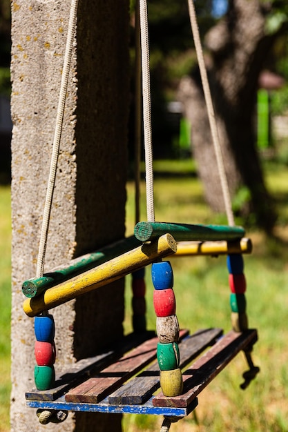 Columpio de la vieja escuela para niños