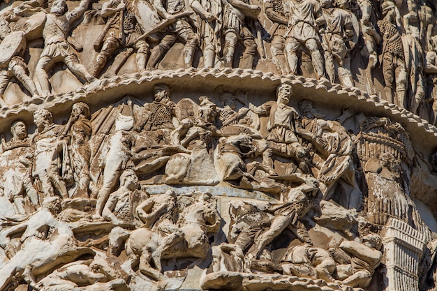 Foto coluna de marco aurélio em roma