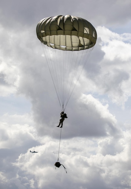 Foto comando de operaciones especiales europa airborne jump
