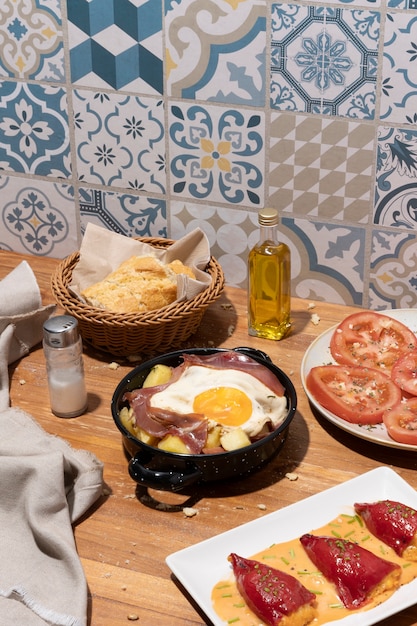 Comida para celebrar el día mundial de las tapas