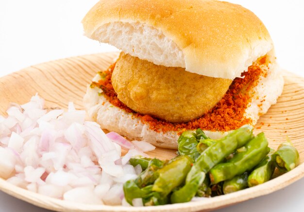 Comida de rua famosa indiana vada pav