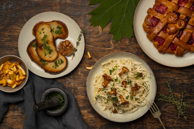 Comida deliciosa na mesa acima vista