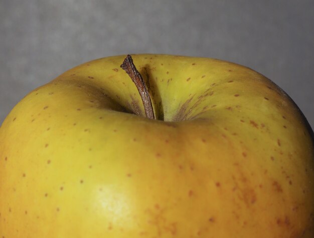 Foto comida de fruta de manzana amarilla