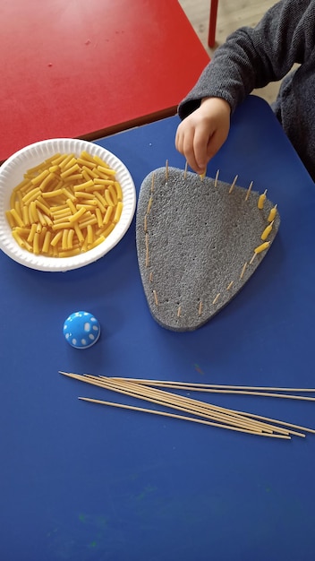 Comida de pasta y juegos photo