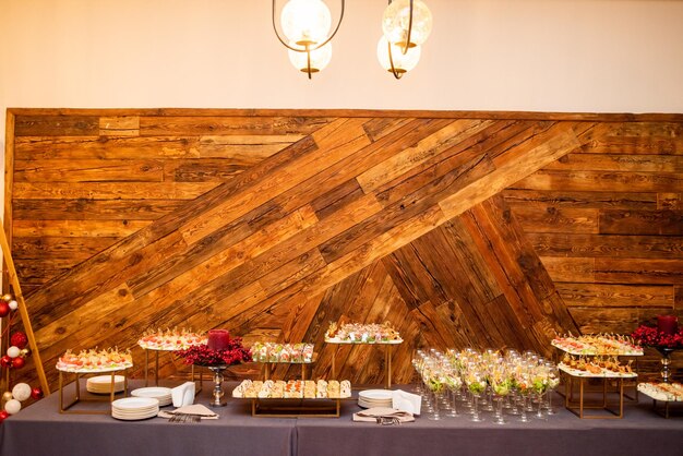 Comida sabrosa en la recepción de la boda