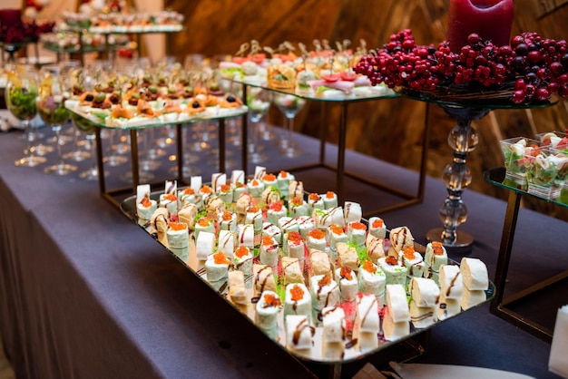 Comida sabrosa en la recepción de la boda