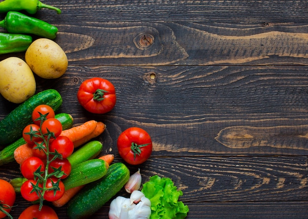 Comida sana y espacio de copia verduras frescas