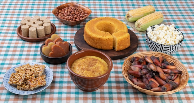 Comida típica brasileña del festival de junio. Festa junina.