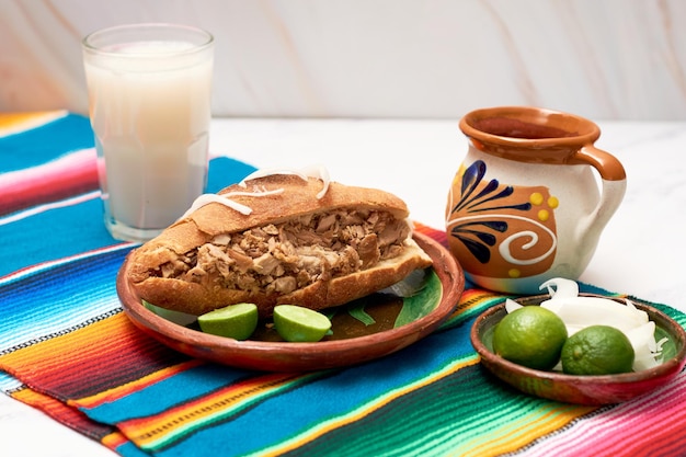 Comida tradicional autêntica Torta Ahogada de Guadalajara Jalisco no México