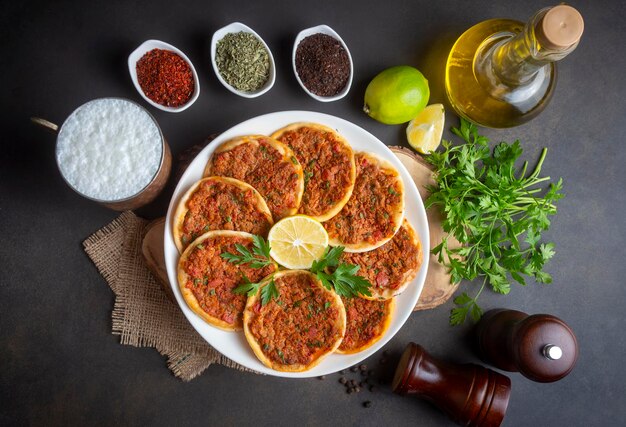 Comida turca Findik Lahmacun Mini Pizza