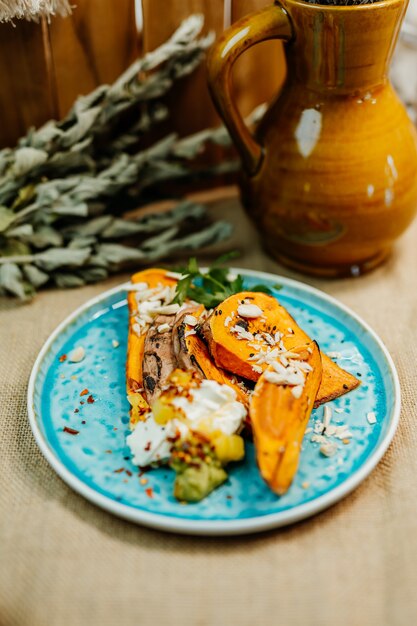 Comida vegana saludable para una dieta equilibrada rica en vitaminas