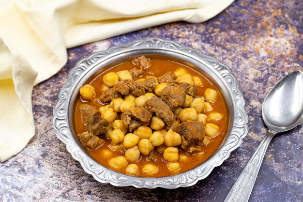 Foto comidas tradicionales deliciosas turcas comida turca garbanzos con carne nombre turco etli nohut