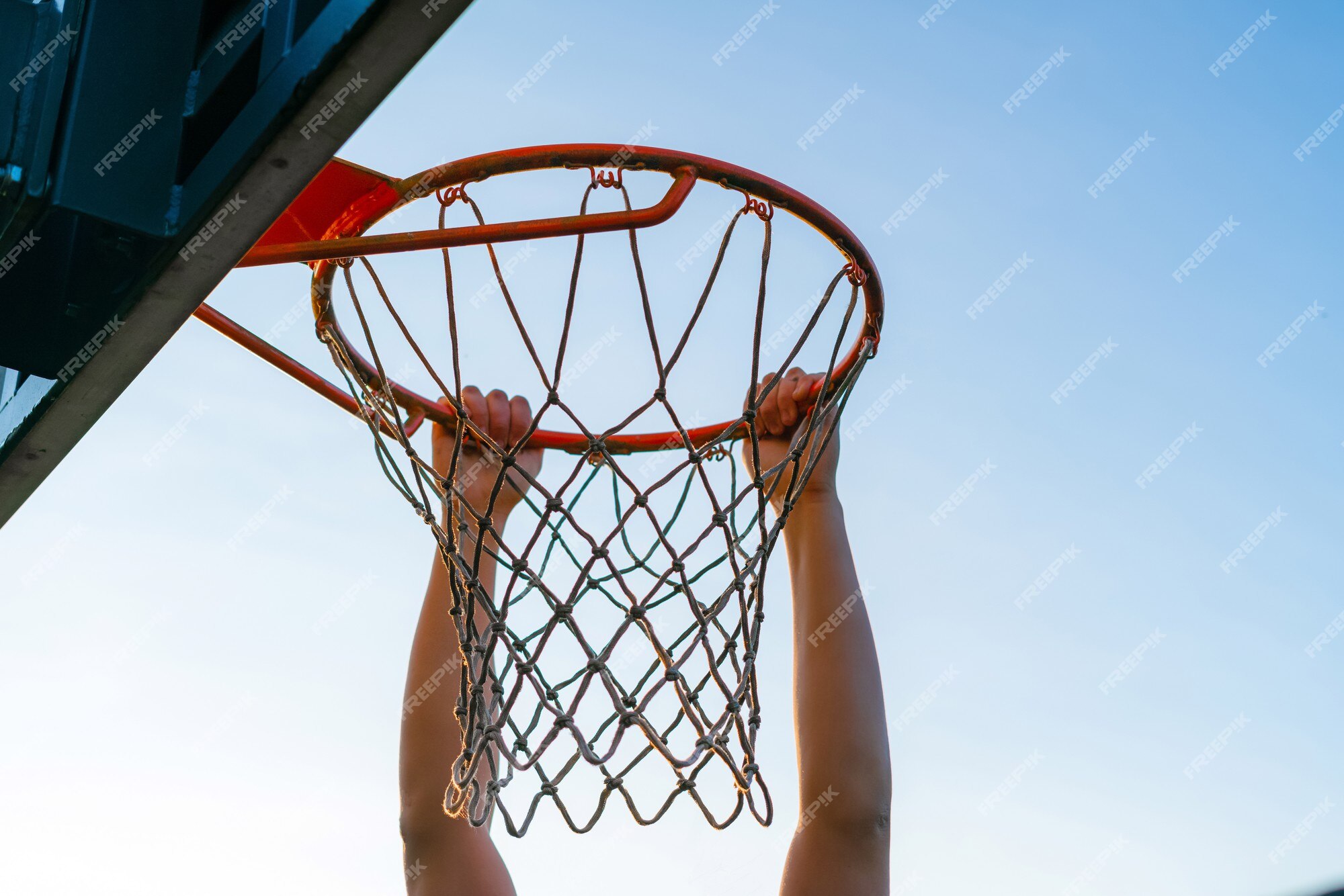 Banco de imagens : jogos, Saltando, basquetebol, cesta, aro, concorrência,  Esportes, jogadoras, Faculdade, Equipes, jogador de futebol, jogador de  basquete, Movimentos de basquete, enterrada, Georgetown universidade hoyas,  Florida universidade gator