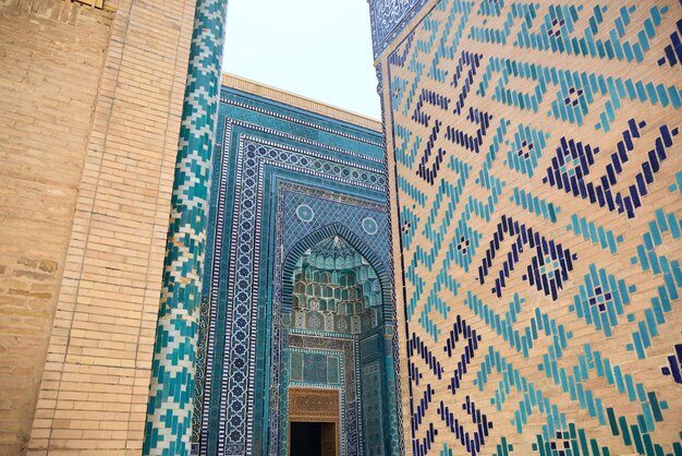 Foto complejo de mausoleos shahi zinda en samarcanda, uzbekistán