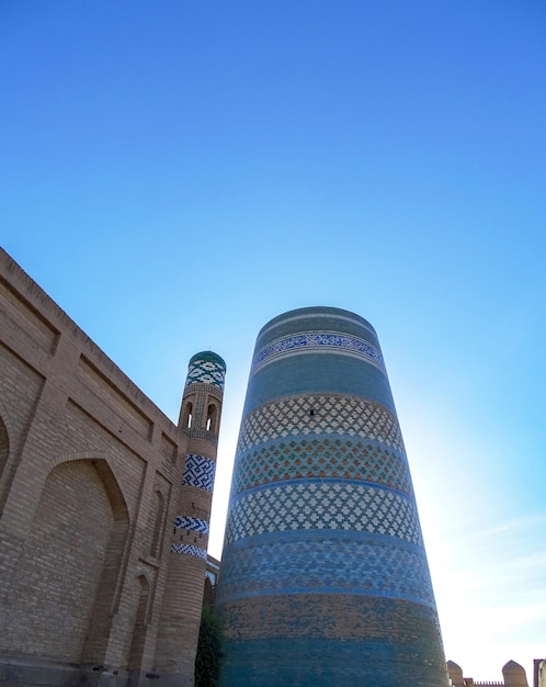 Complejos históricos de arquitectura en Khiva