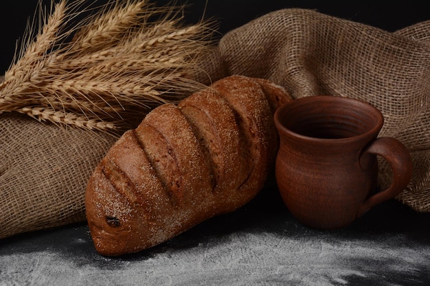 Composição com variedade de pão