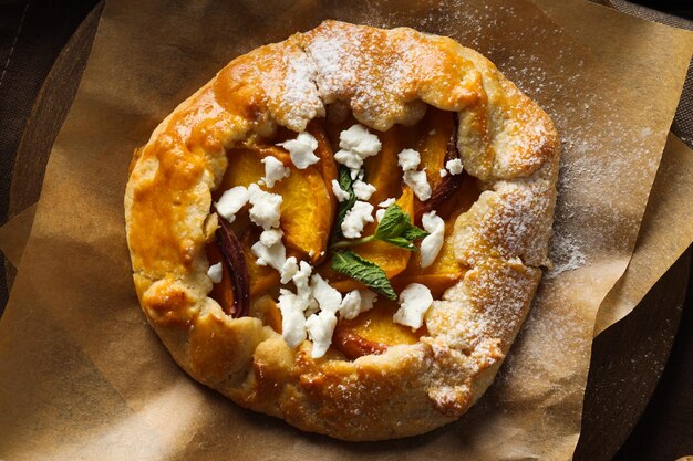 Composição de galette de frutas para o conceito de comida saborosa