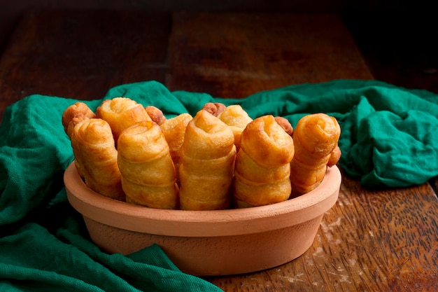 Foto composição de palitos de queijo venezuelano tradicional