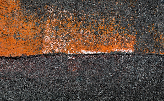 Composición abstracta sobre el asfalto