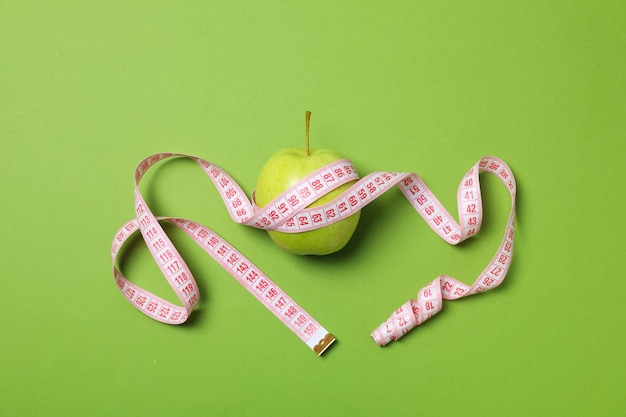 Composición de estilo de vida saludable de dieta y pérdida de peso con cinta métrica