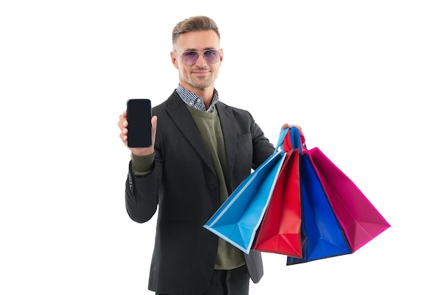 Comprar y pagar en línea Hombre pagar en línea en la tienda de Internet Gran descuento y venta de compras Hombre comprar bolsa de compras aislada en blanco Hombre con bolsa de compras Compra de regalos en línea función de lista de deseos