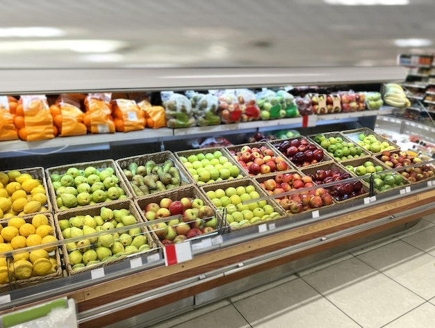 comprar verduras y frutas en el mercado