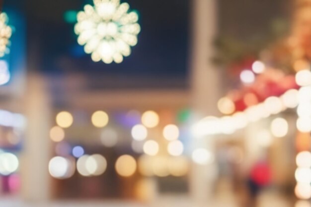 Compras em um fundo Bokeh de um centro comercial com luzes borradas