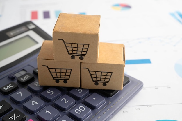 Compras en línea Caja de carrito de compras en calculadora importación exportación finanzas comercio