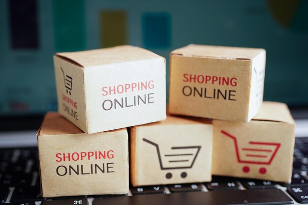 Compras en línea Cuadro de carrito de compras en el gráfico de negocios comercio de finanzas de importación y exportación