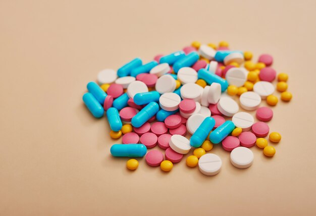 Comprimidos de medicamentos farmacêuticos variados