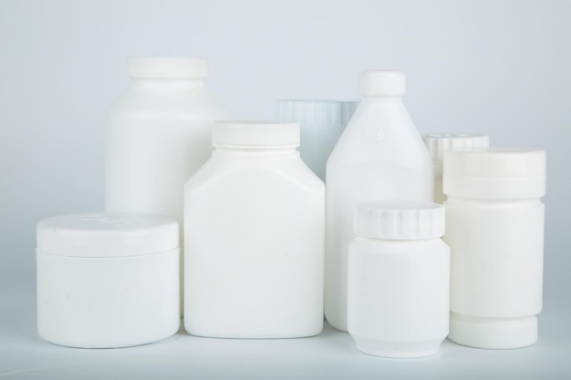 Comprimidos e recipiente de drogas isolados