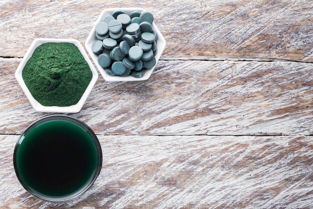 Comprimidos en polvo e infusión de espirulina