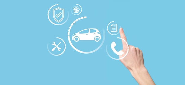 Compuesto digital de hombre con icono de coche. Seguro de automóvil de coche y concepto de servicios de coche. Empresario con gesto de oferta e icono de coche.