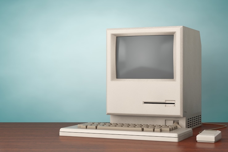 Foto computadora personal retro. la unidad del sistema, el monitor, el teclado y el mouse en una mesa de madera. representación 3d