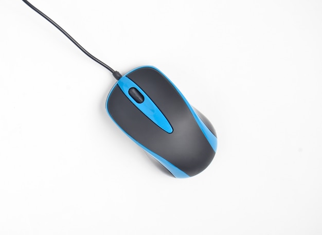 Computermaus getrennt auf Weiß