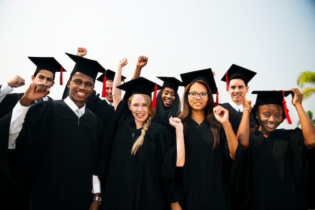 Conceito da faculdade da escola do estudante da realização da graduação