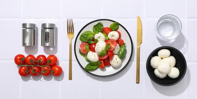 Conceito de comida saborosa cozinha italiana Salada Caprese