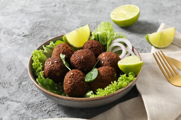 Conceito de comida vegetariana falafel saborosas bolas de falafel