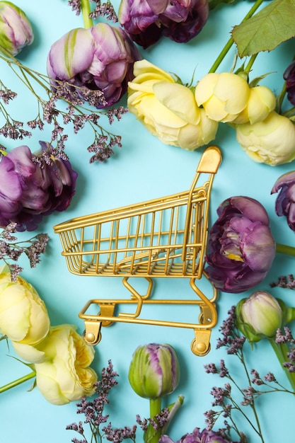 Conceito de compras de primavera e vista superior de venda de temporada