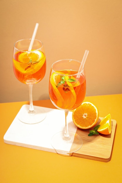 Conceito de coquetel de verão fresco Aperol Spritz