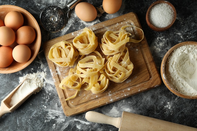 Conceito de cozinhar massas saborosas, vista de cima